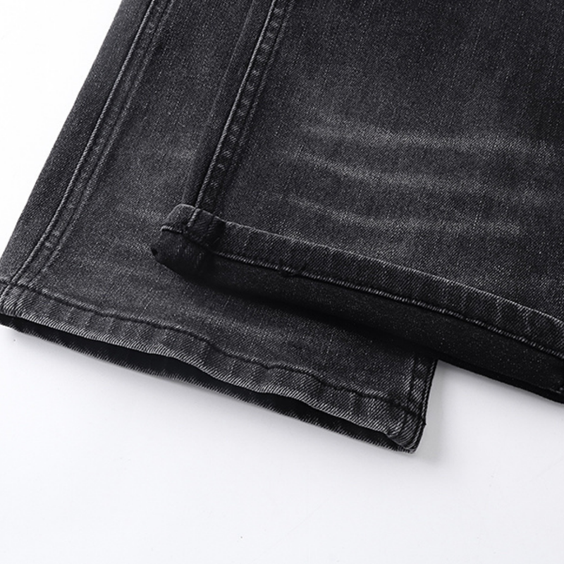 Amr Jeans