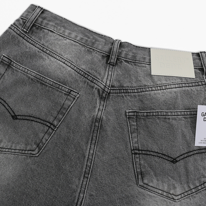 Gallery Dpt. Flared Jeans