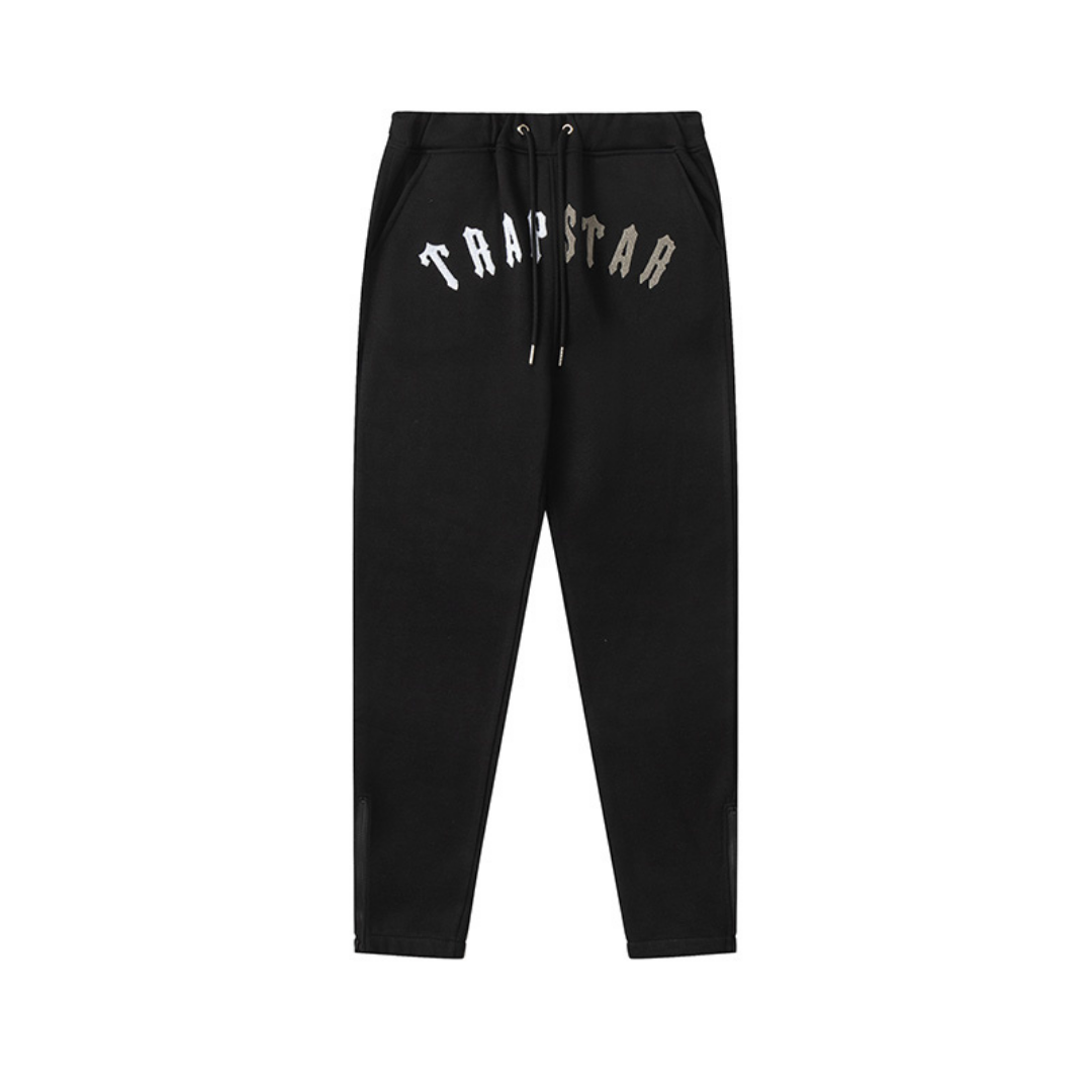 Split Arch Black Tracksuit · Nova Neta · Nova Neta