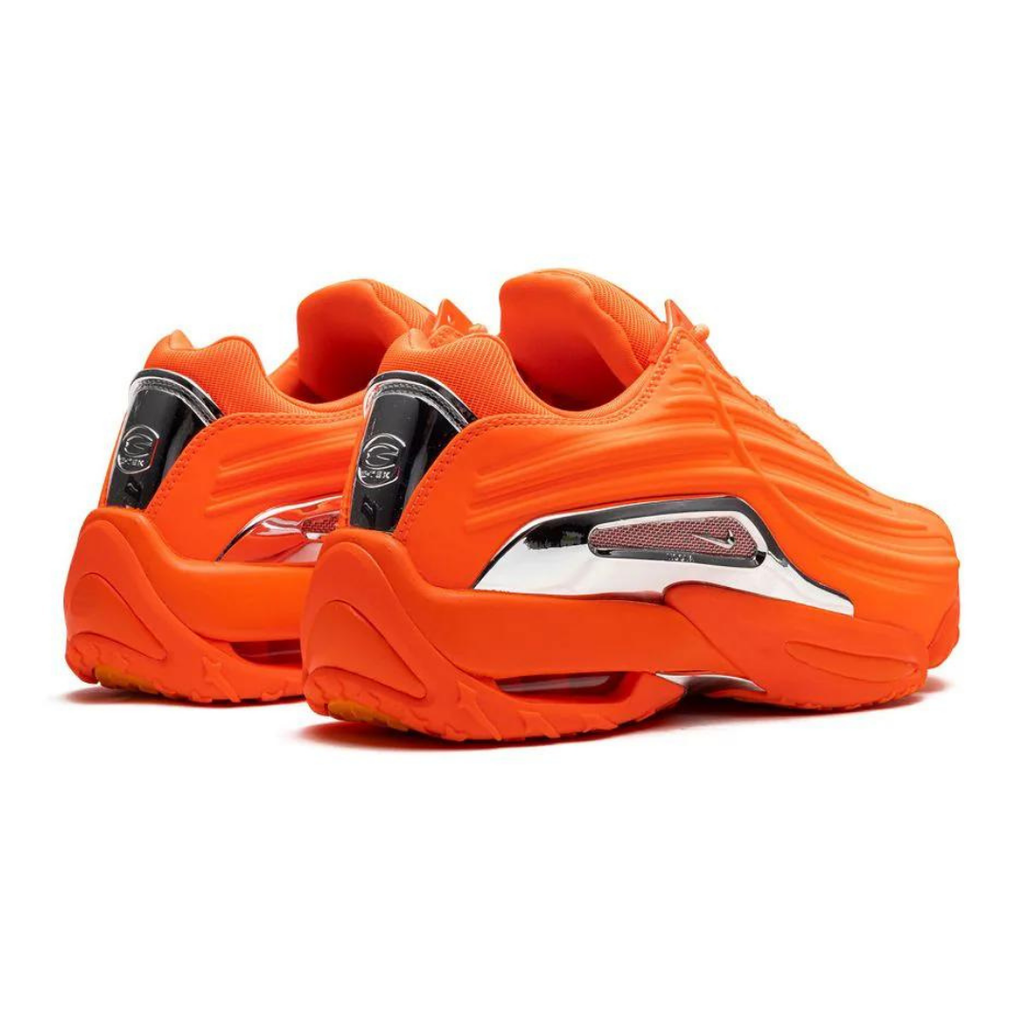 Nocta Metallic Orange · Nike · Nova Neta