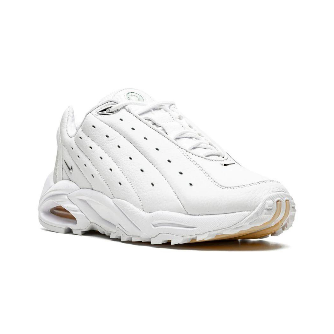Nocta Triple White · Nike · Nova Neta