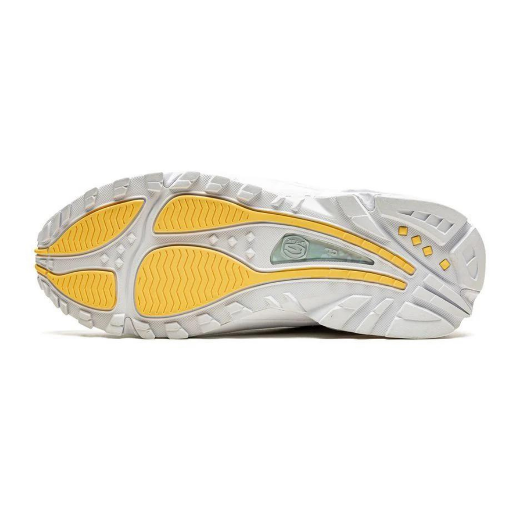 Nocta Triple White · Nike · Nova Neta