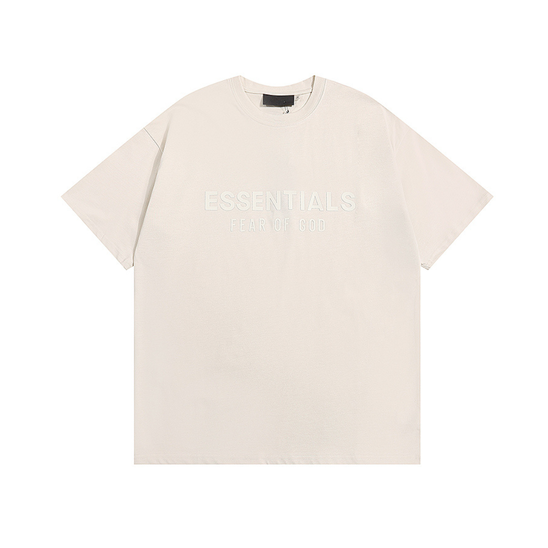 Essentials Short Set Crema Logo