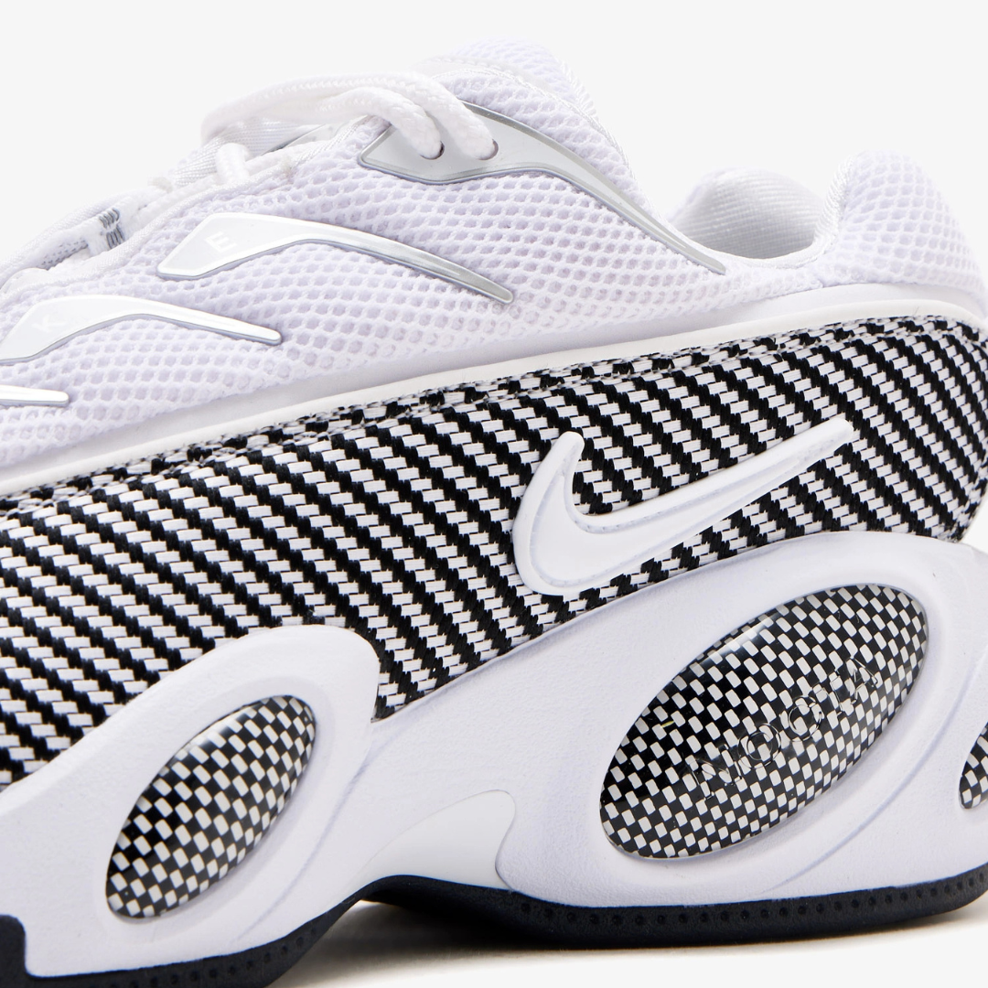Nocta Glide White Black · Nike · Nova Neta
