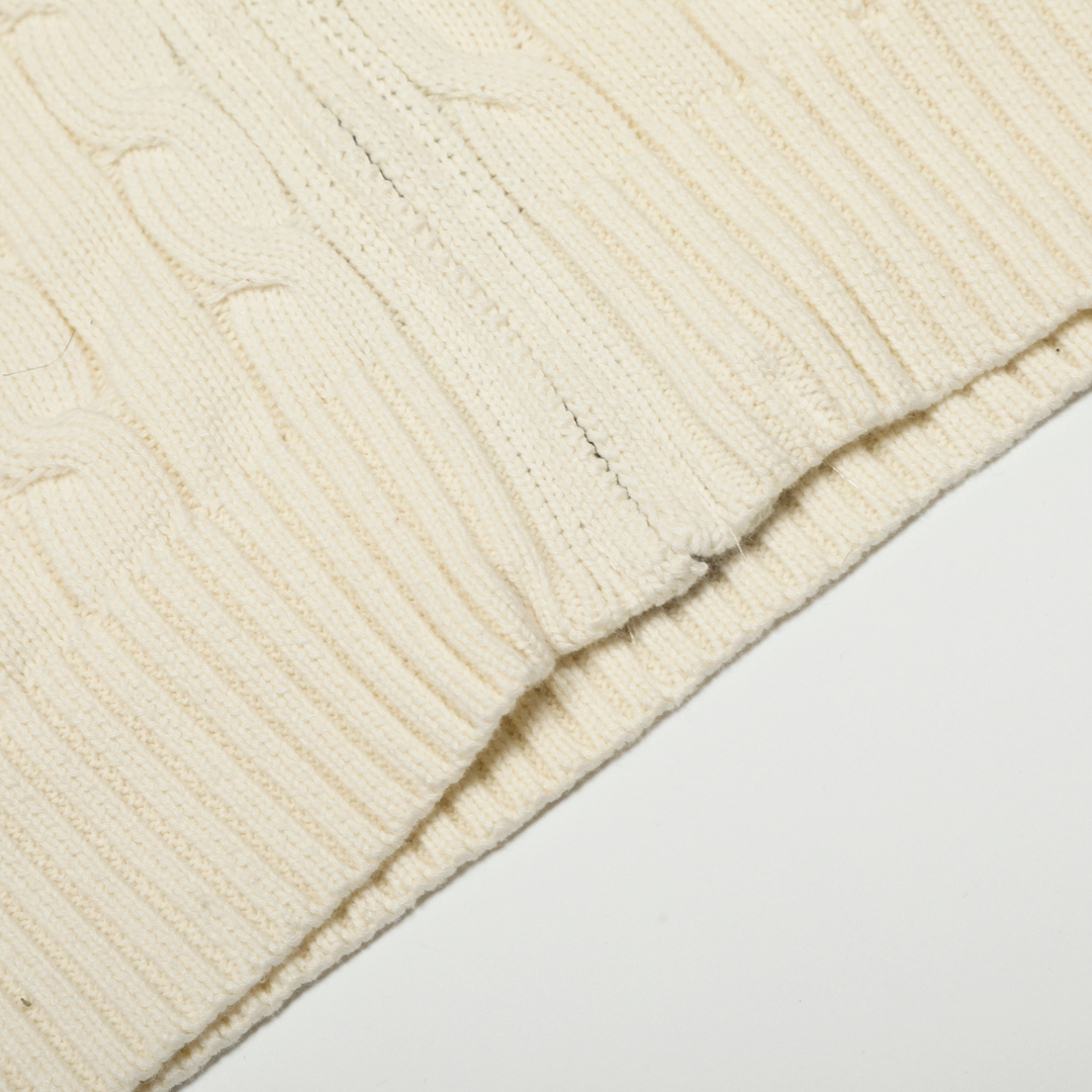 Polo Zip Sweater · Nova Neta · Nova Neta