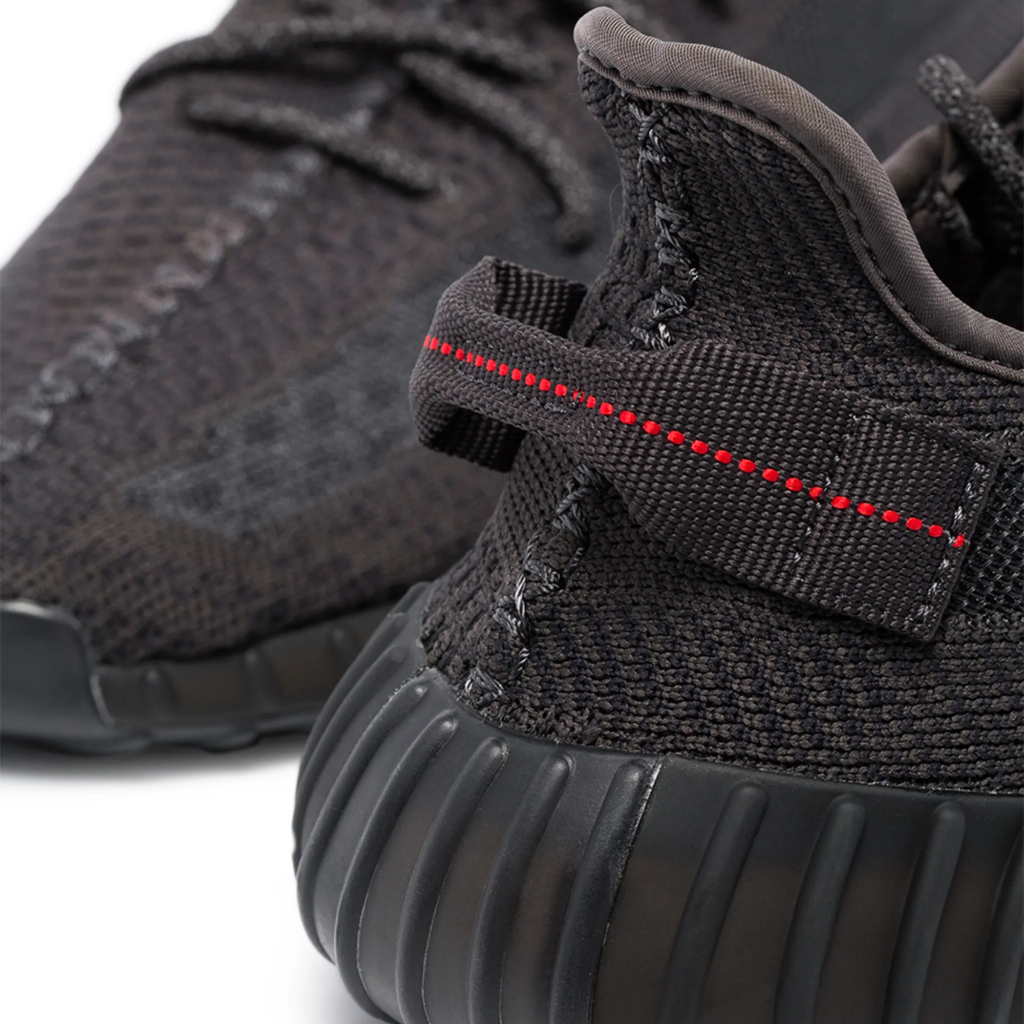 YZY - 350 V2 "Black Static" · Nova Neta · Nova Neta