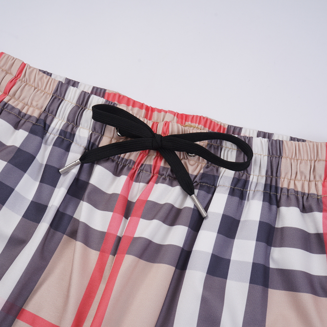 BB Monogram Shorts Plaid Blanco Negro Rojo