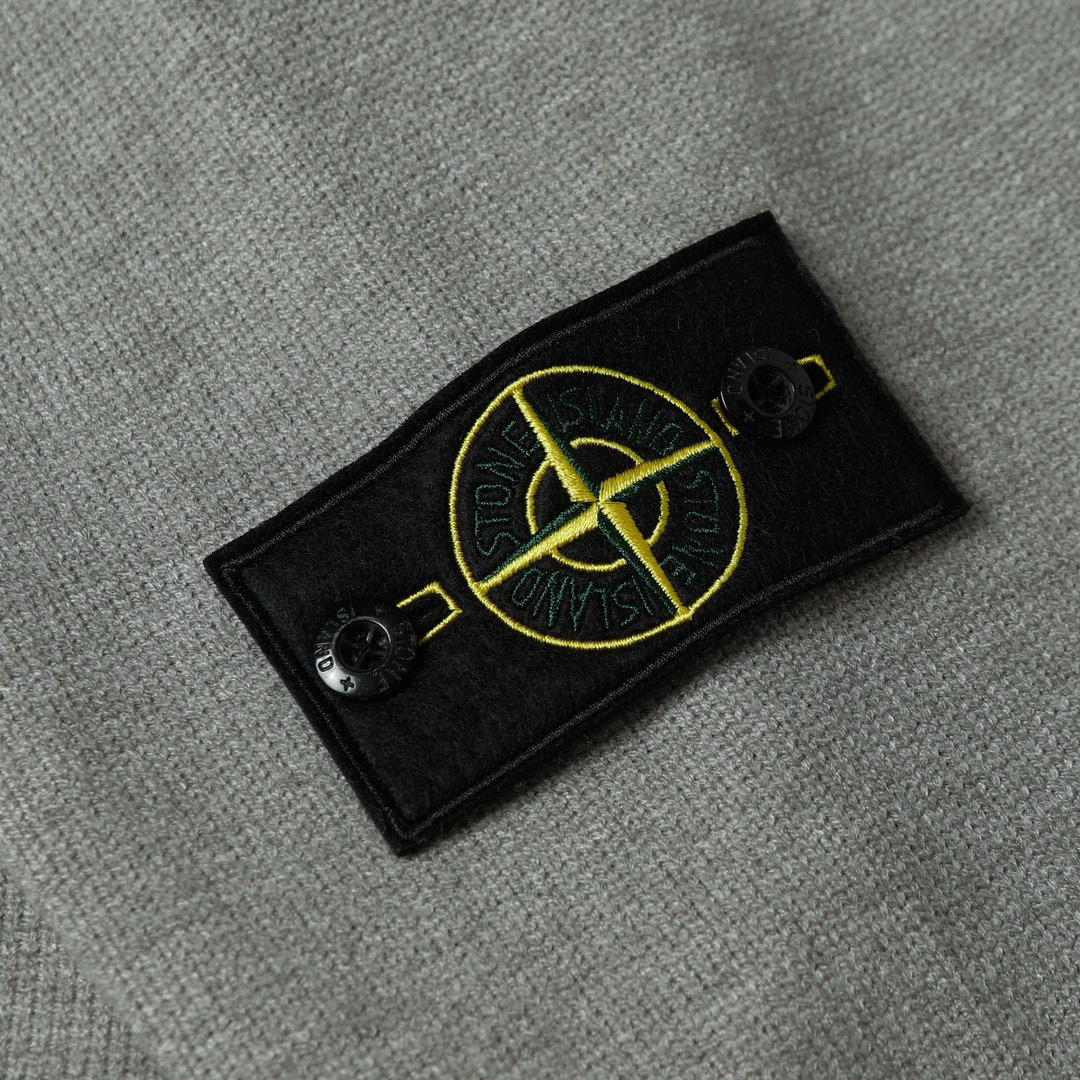 Monogram Sweater · Louis Vuitton · Nova Neta