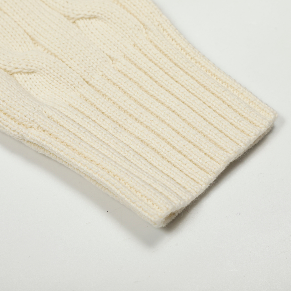 Polo Zip Sweater · Nova Neta · Nova Neta