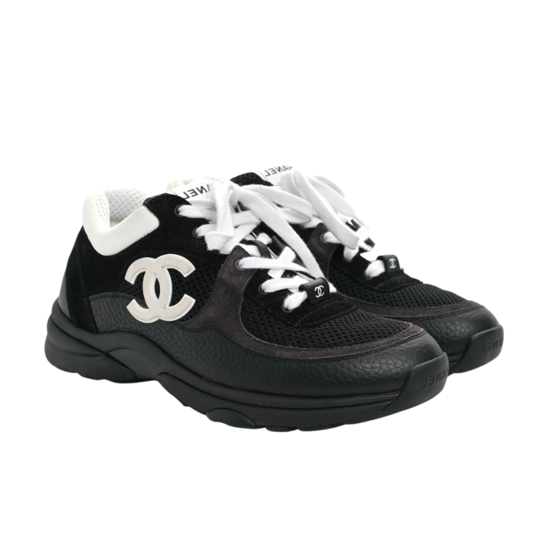 Runner Black White · Nova Neta · Nova Neta