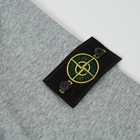 Buzo Stone Island Claro Con Logo Verde
