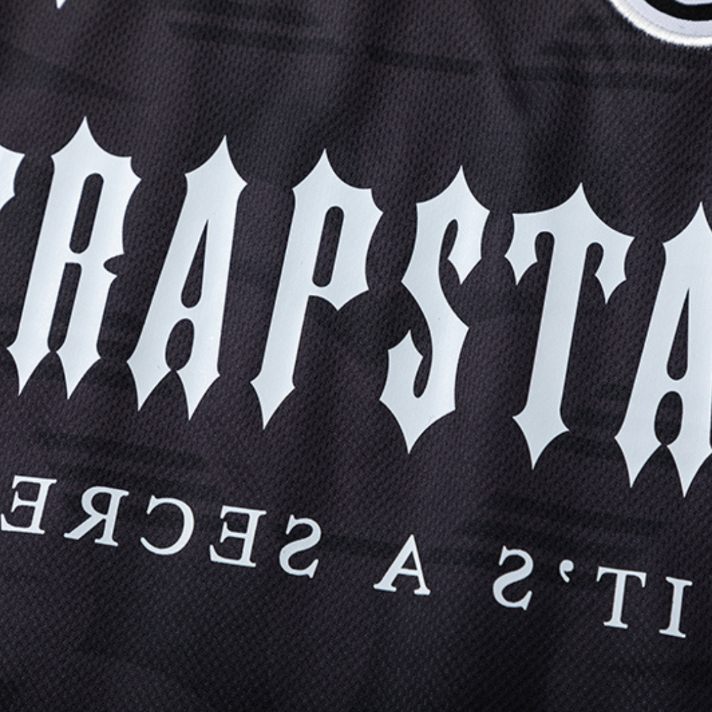 Irongate Gradient Triple Black T-shirt · Trapstar · Nova Neta