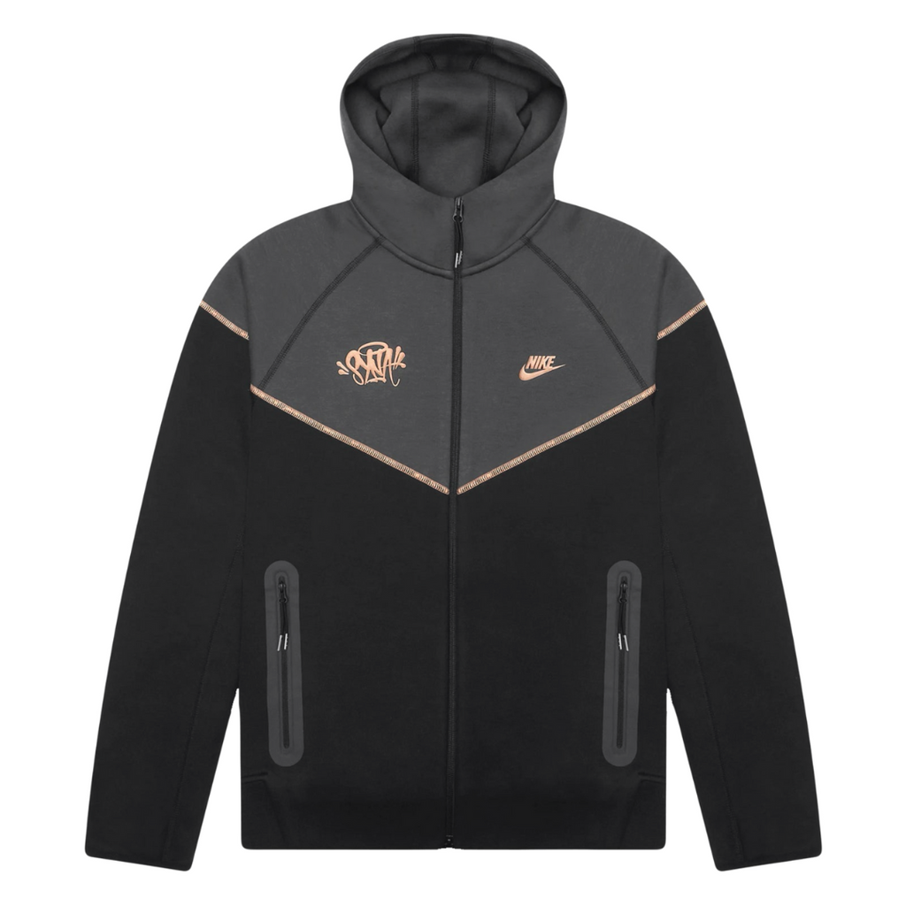 Syna Tech Black Tracksuit · Syna World · Nova Neta