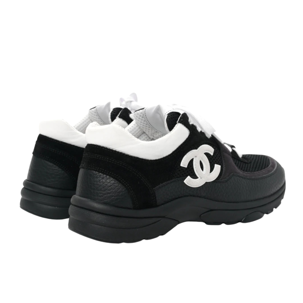 Runner Black White · Nova Neta · Nova Neta