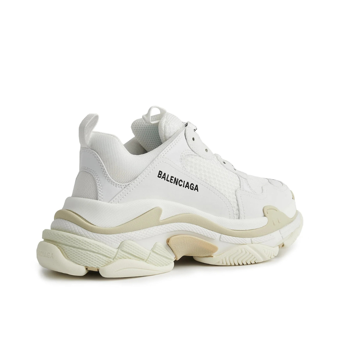 Triple S White · Balenciaga · Nova Neta