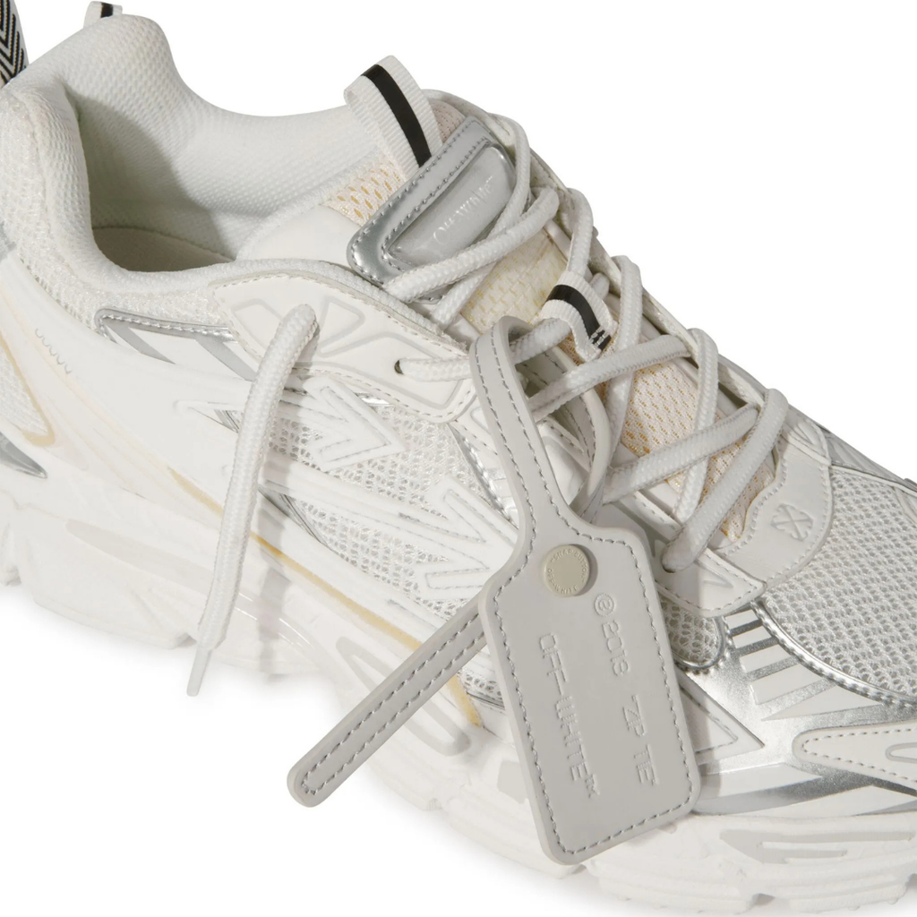 Off "Be Right Back" Beige Silver · Nova Neta · Nova Neta