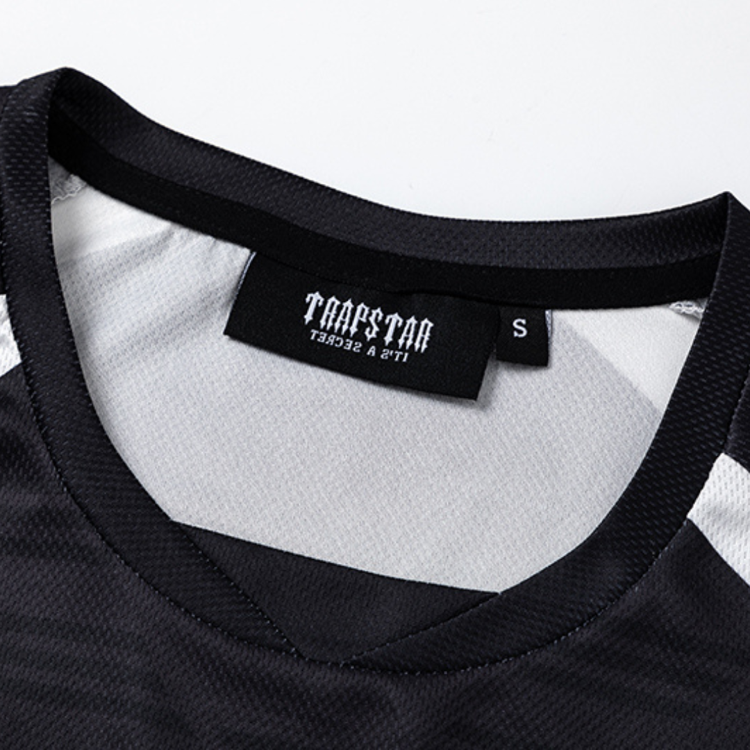 Irongate Gradient Triple Black T-shirt · Trapstar · Nova Neta