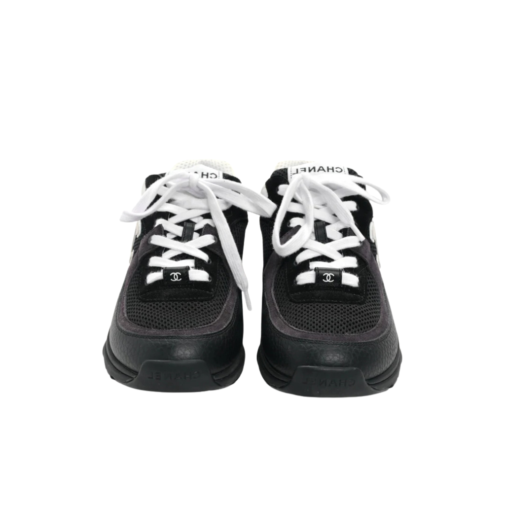 Runner Black White · Nova Neta · Nova Neta