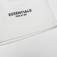 Essentials Shorts Blanco Logo Negro 4