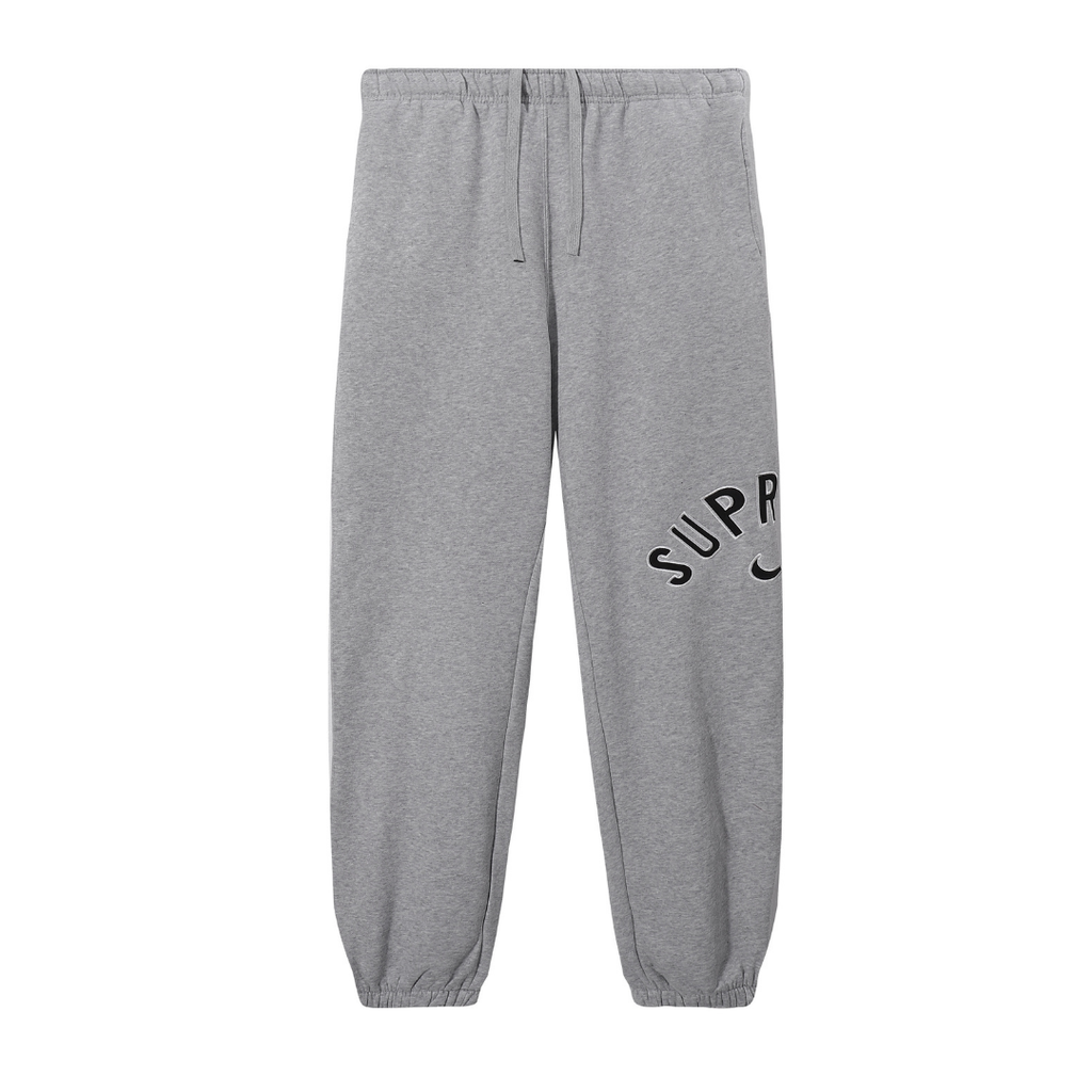 Supreme Tracksuit · Supreme · Nova Neta