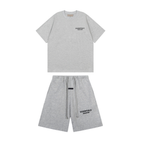 Essentials Short Set Estrellas Negro Blanco