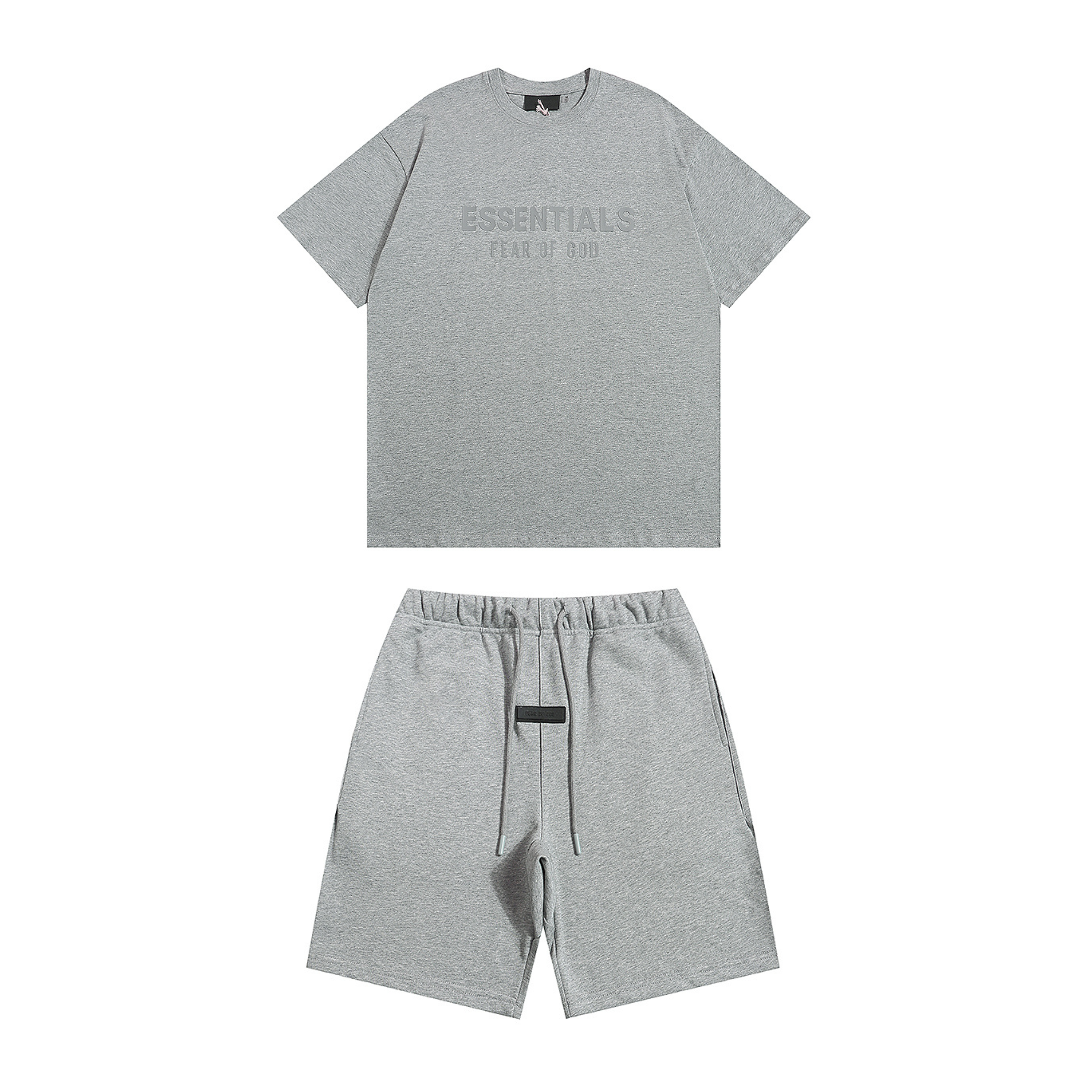 Essentials Short Set Liso Gris Logo Blanco