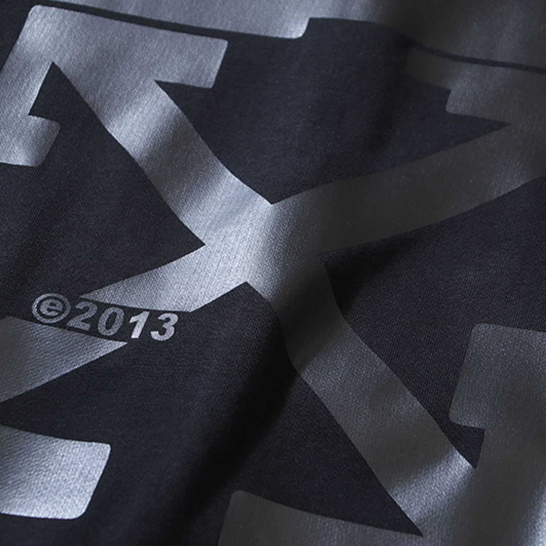 Off-W Monogram Zip Hoodie · Off-White · Nova Neta