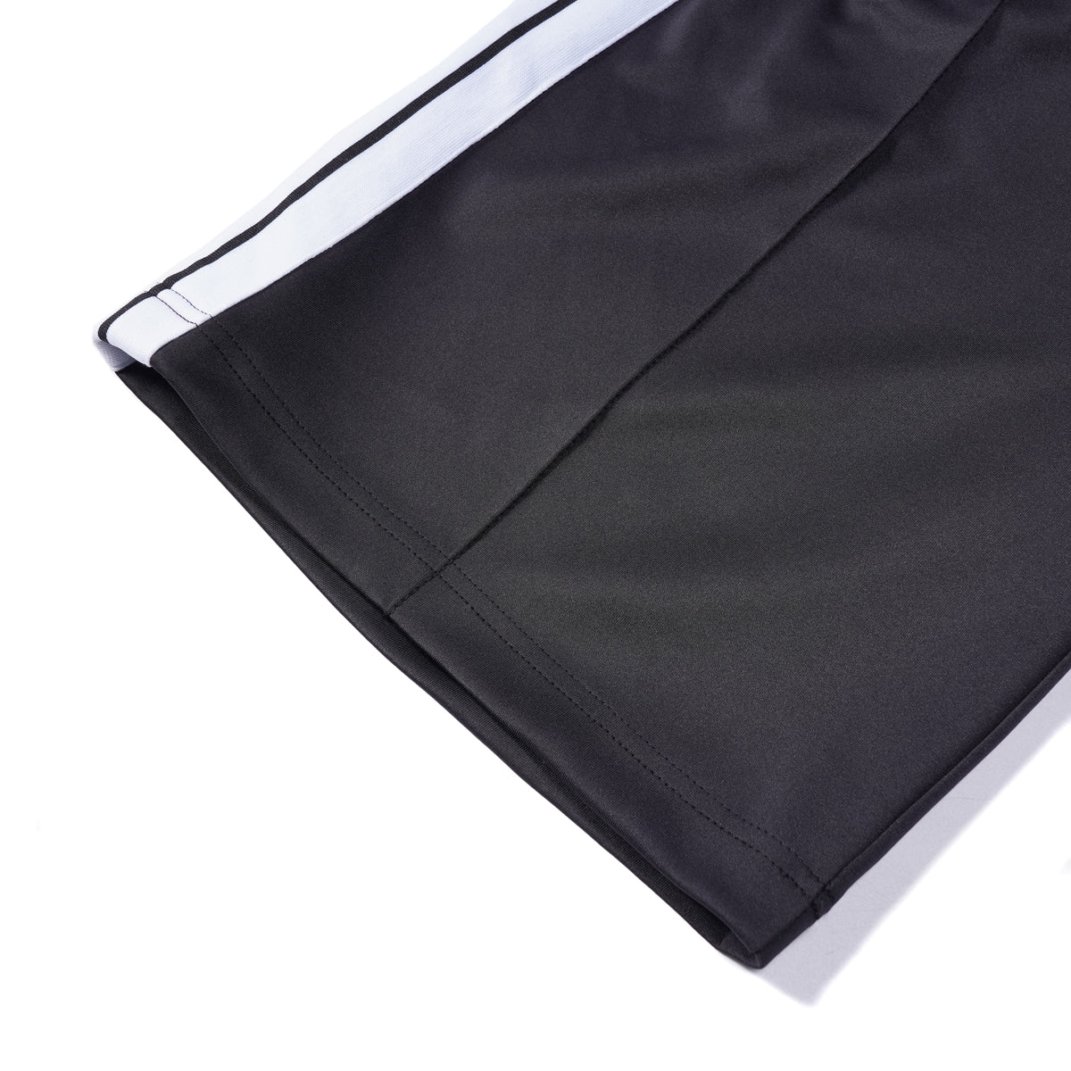 Palm Black Shorts · Nova Neta · Nova Neta