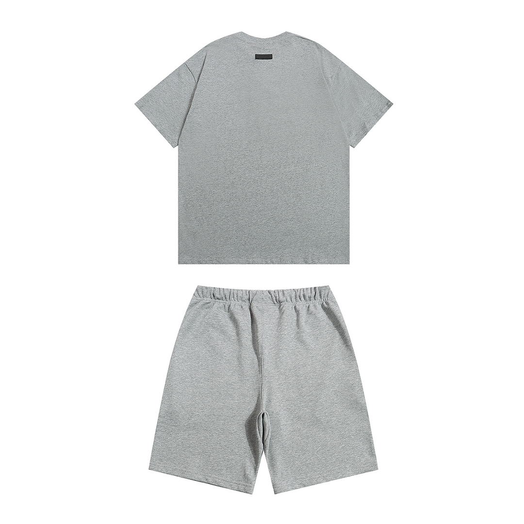 Essentials Short Set Liso Gris Logo Blanco