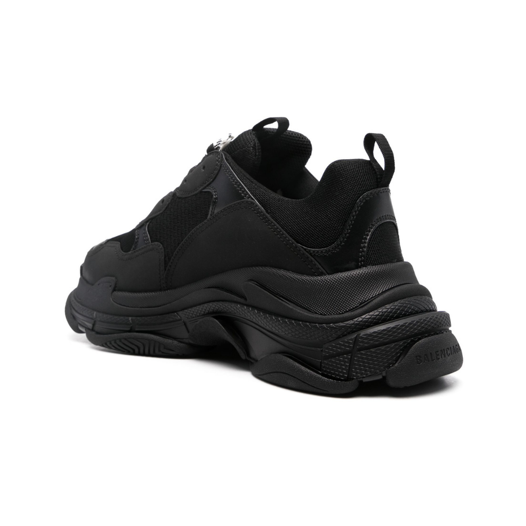 Triple S Black · Balenciaga · Nova Neta