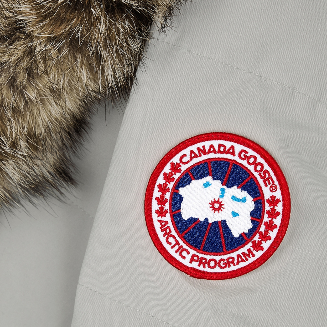 WMNS Goose Chelsea Parka · Canada Goose · Nova Neta