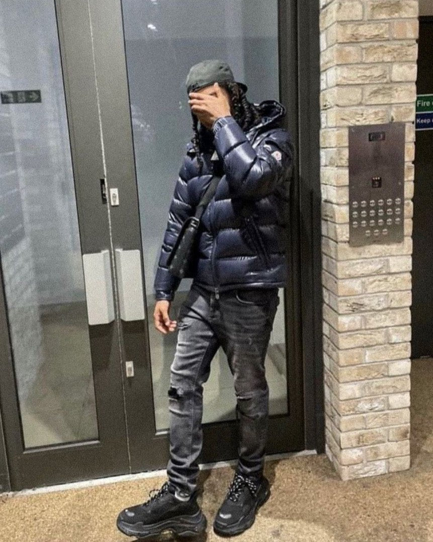 Triple S Black · Balenciaga · Nova Neta
