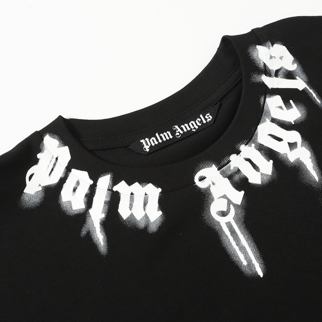 Palm Spray T-shirt · Nova Neta · Nova Neta