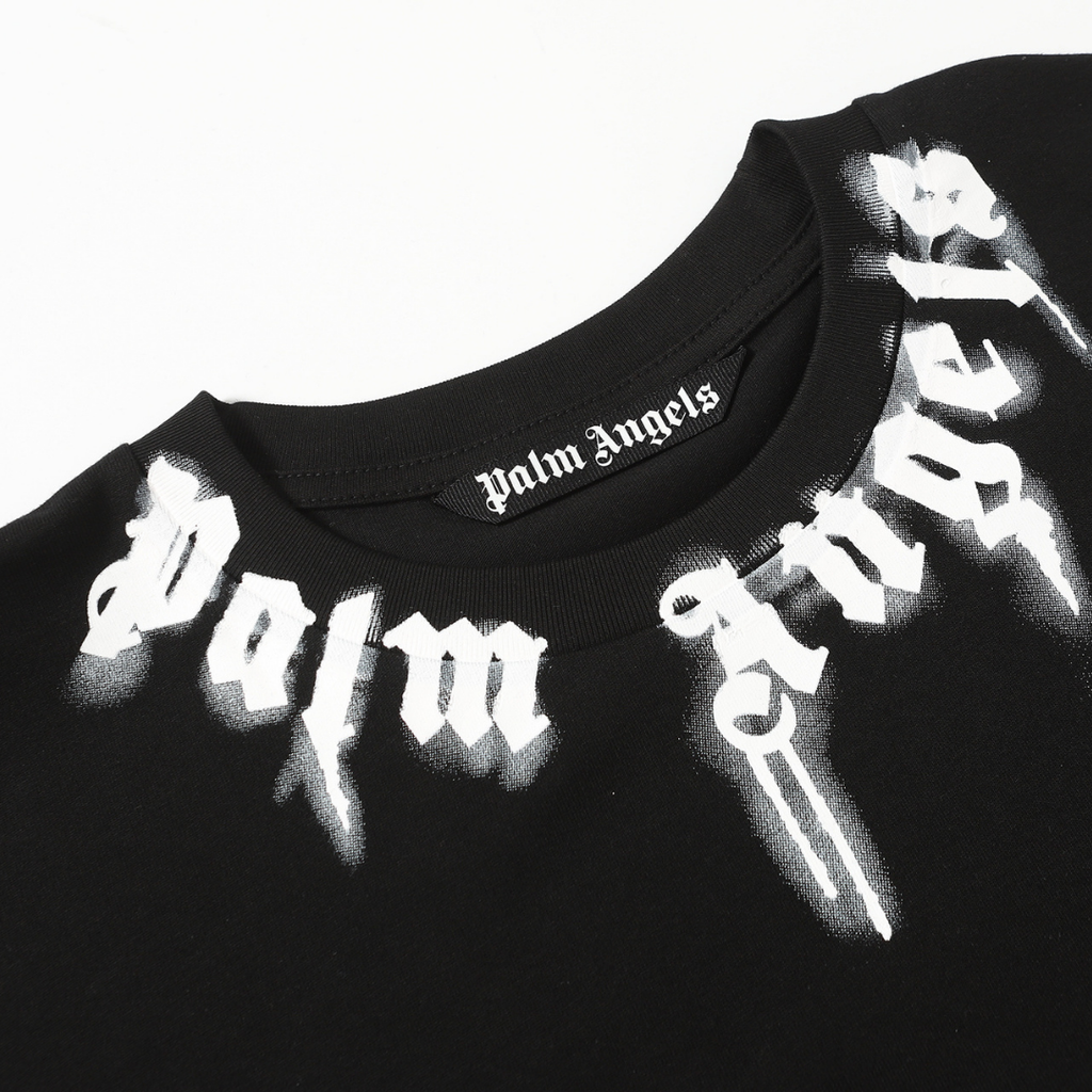 Palm Spray T-shirt · Nova Neta · Nova Neta