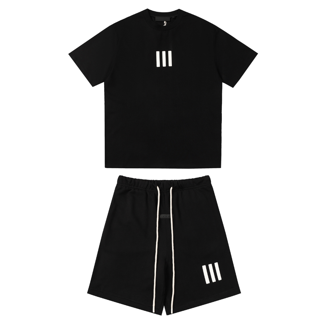 Essentials Black Short Set Estrellas Blanco Negro