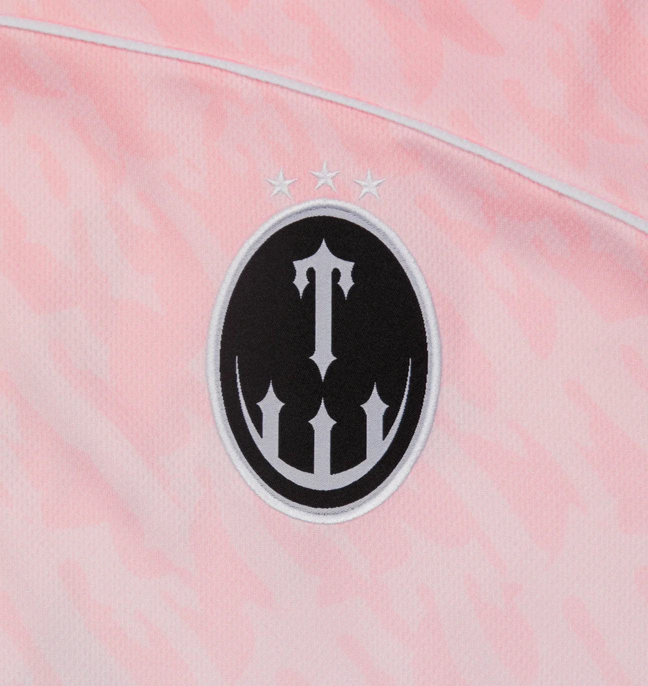 Gradient Pink T-shirt · Nova Neta · Nova Neta