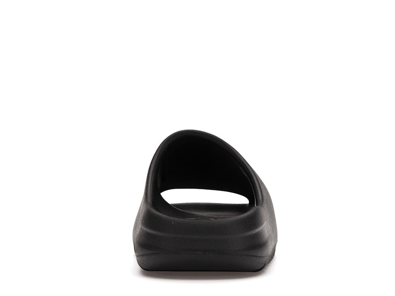 Yeezy Slides · Nova Neta